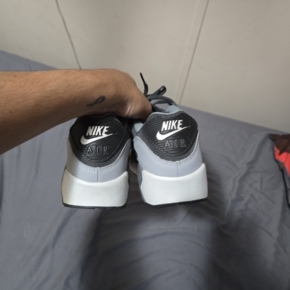 Nike Air Max Gray and Black Sneakers - Picture 4 of 5